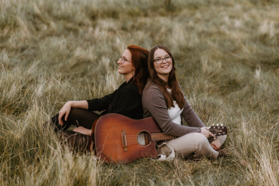 Hannah & Lea